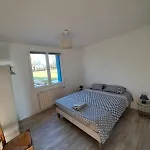 Holiday home Paris-reims, 10 Personnes, 4 Chambres- Spa, Grand Jardin Prive