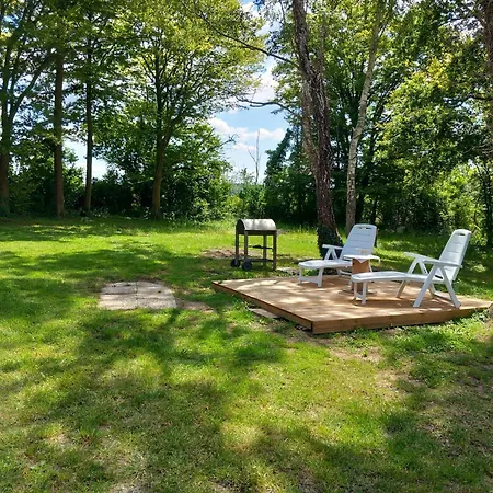 Paris-reims, 10 Personnes, 4 Chambres, Grand Jardin Prive * Breny