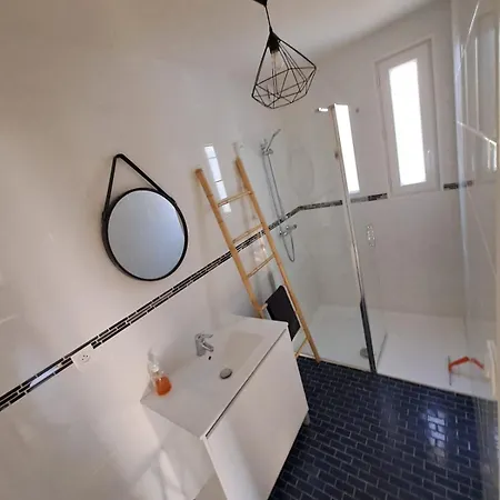 Paris-reims, 10 Personnes, 4 Chambres, Grand Jardin Prive *